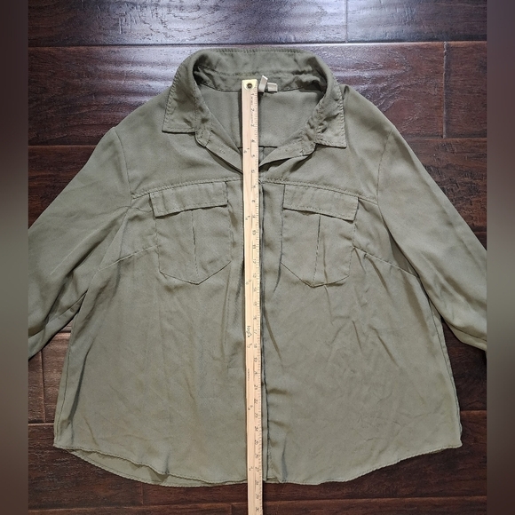 C Est 1946 Womens Green Button Up Collared Casual Top - Picture 6 of 9